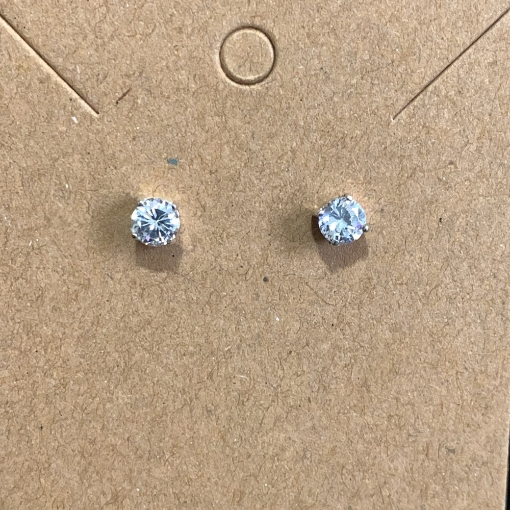 925 Silver cz stud earrings